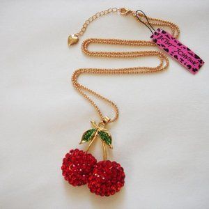 NWT 🍒 Betsey Johnson 🍒 Cherry Necklace